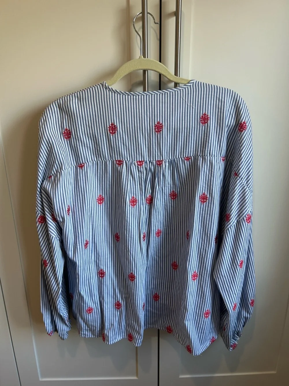 Zara Blue White Striped Blouse with Red Embroidered Flowers - Picture 4 of 4